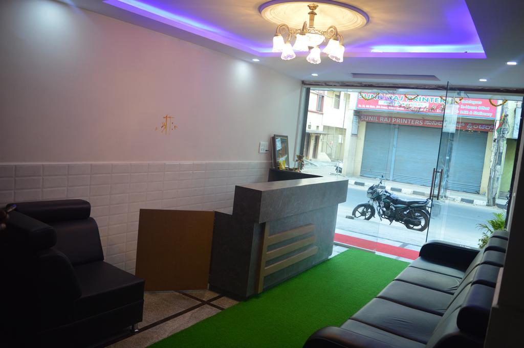 Sri Balaji Guest House Бангалор Екстериор снимка