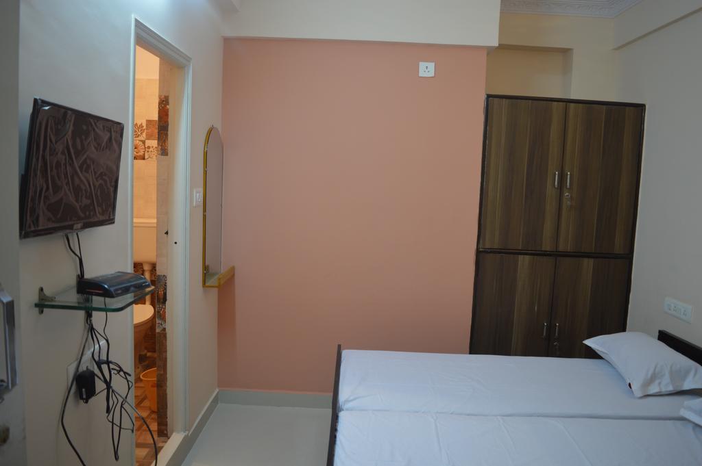 Sri Balaji Guest House Бангалор Екстериор снимка
